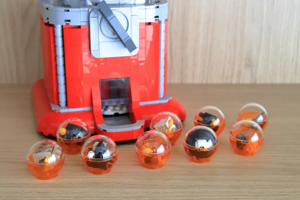LEGO Ideas minifigure prize machine fan design 2 1024x683
