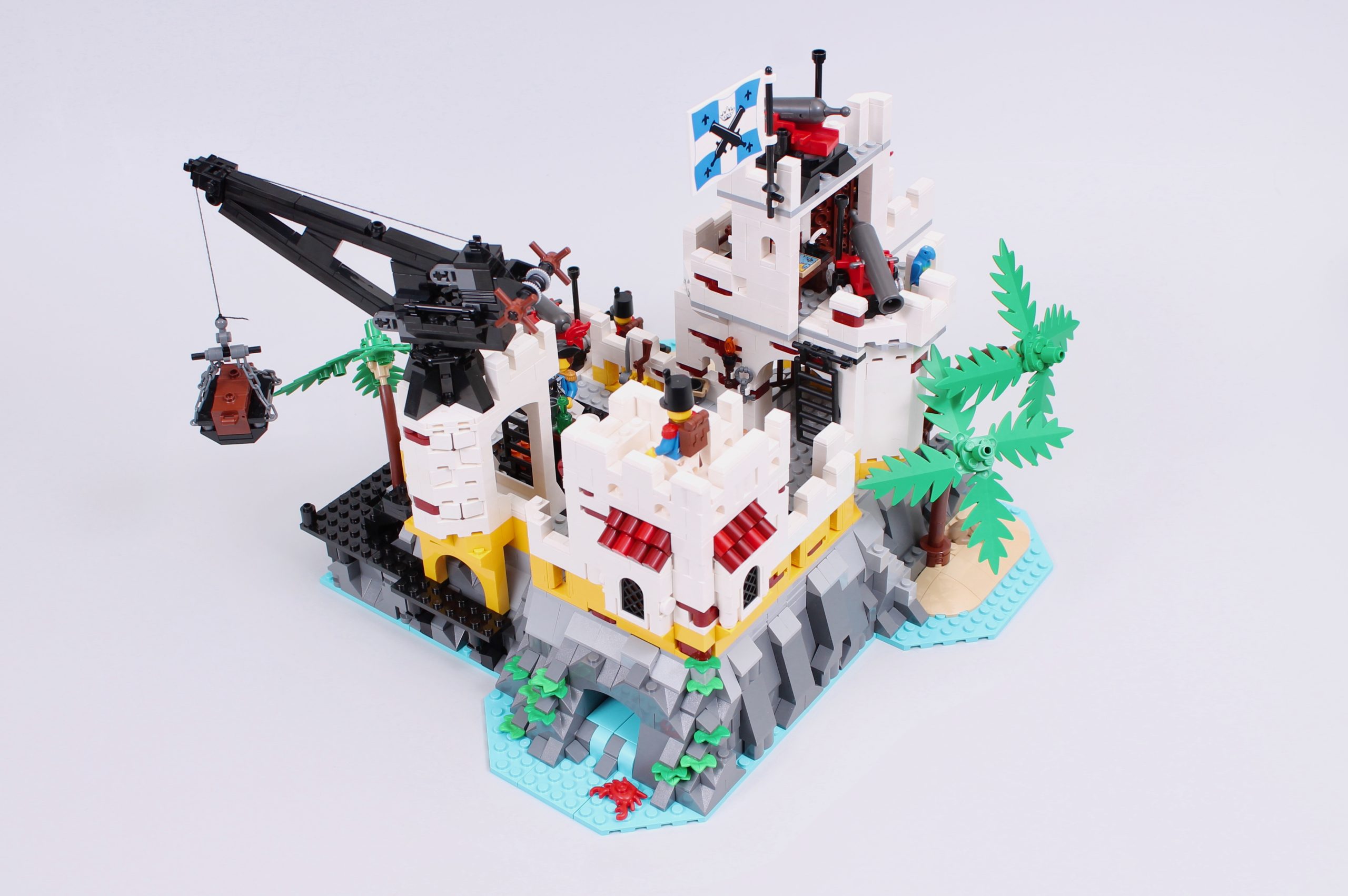 LEGO Icons 10320 Eldorado Fortress review 7 scaled