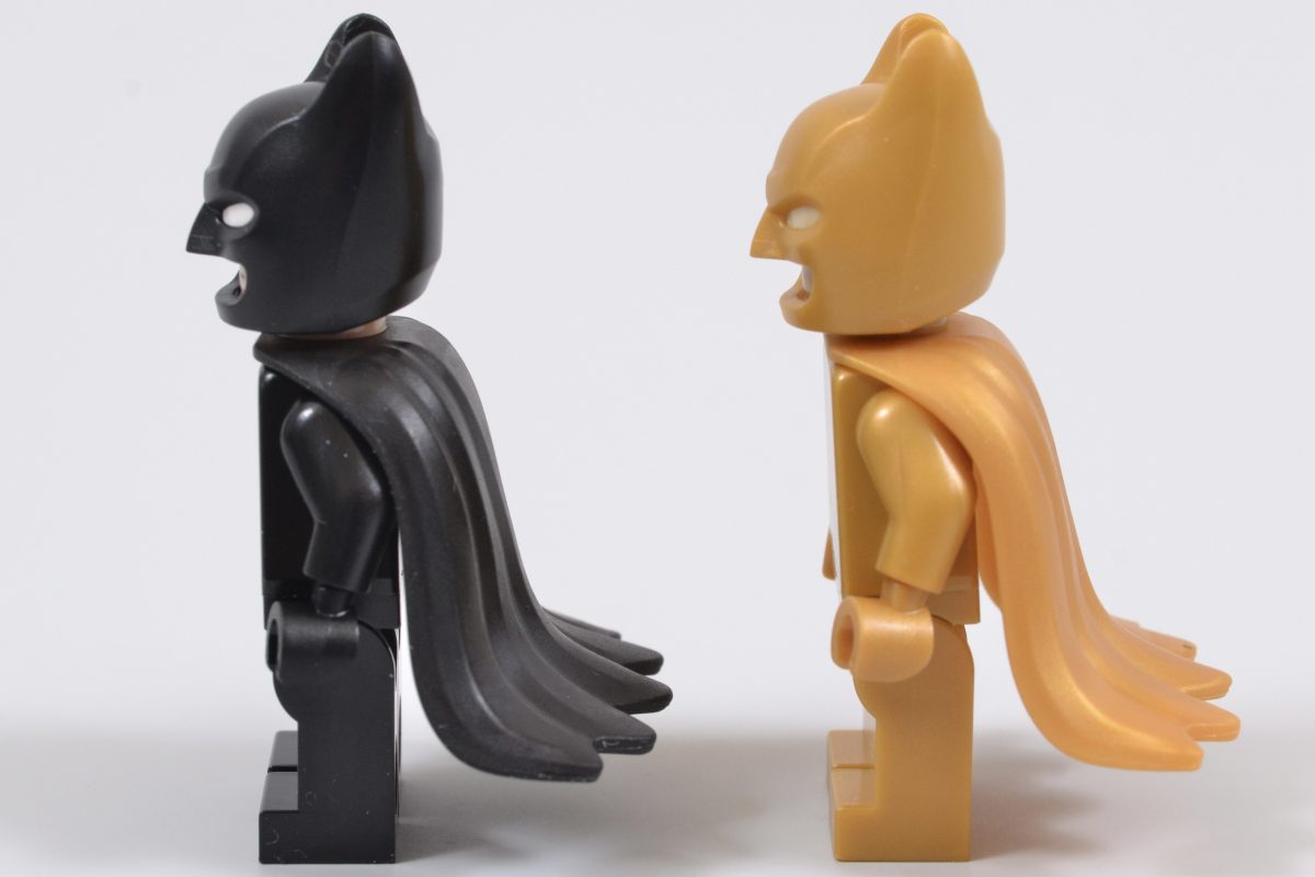 LEGO Batman 76330 Batman Logo 23 1200x800