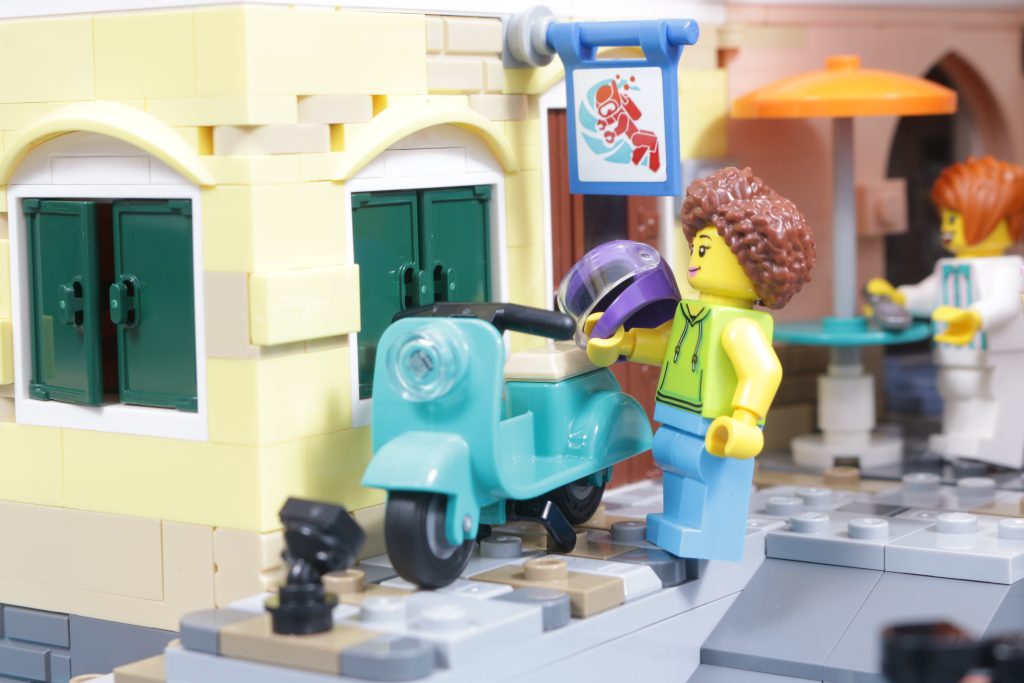 LEGO Ideas 21359 Italian Riviera review 15 1024x683