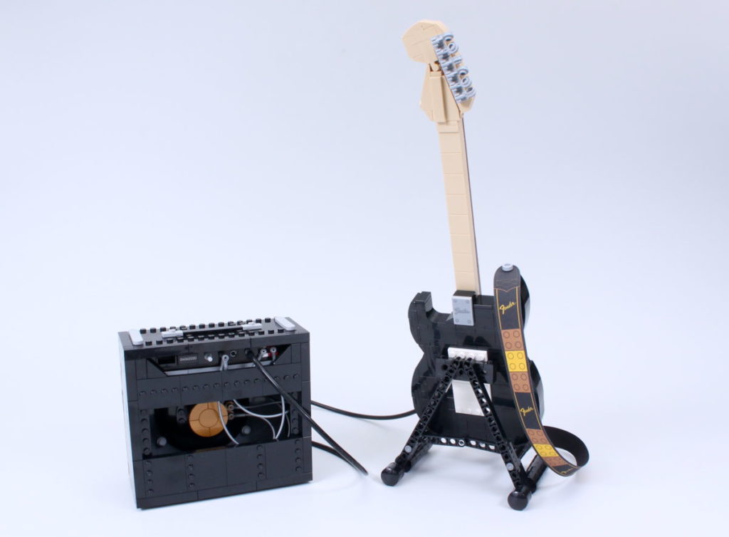 LEGO Ideas 21329 Fender Stratocaster review 4 1024x754