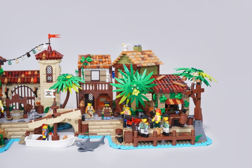 LEGO Bricklink Designer Program The Thieves of Tortuga review 05 1024x683