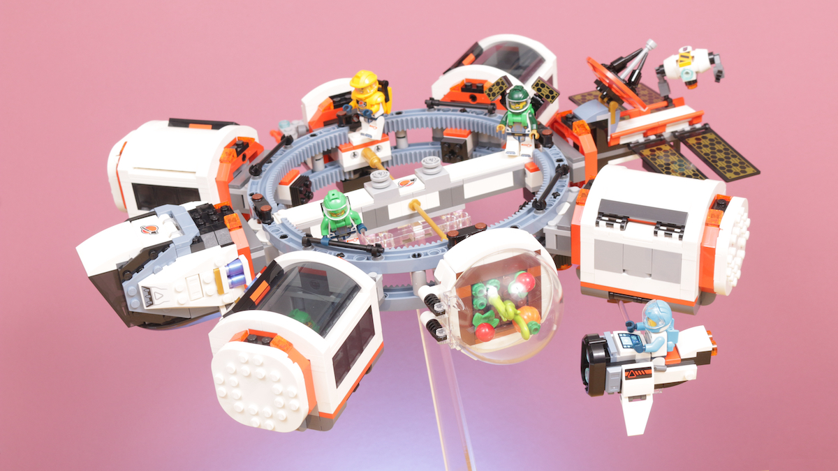 LEGO City 60433 Modular Space Station review
