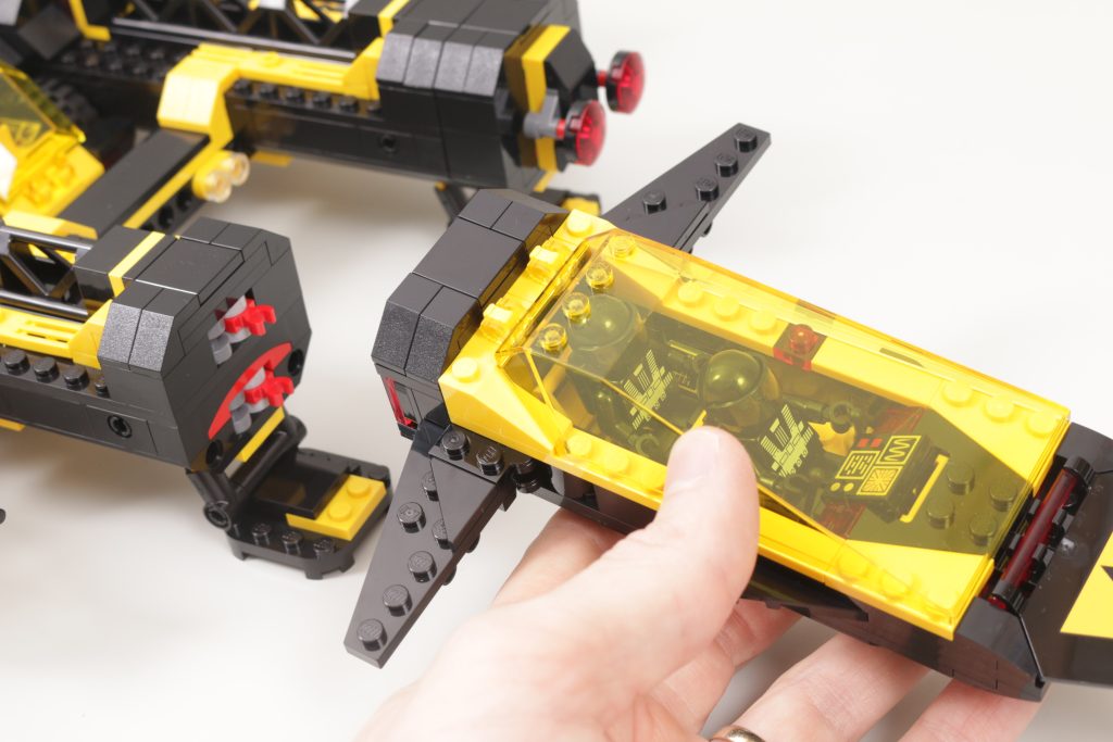 LEGO Icons 10355 Blacktron Renegade review 10 1024x683