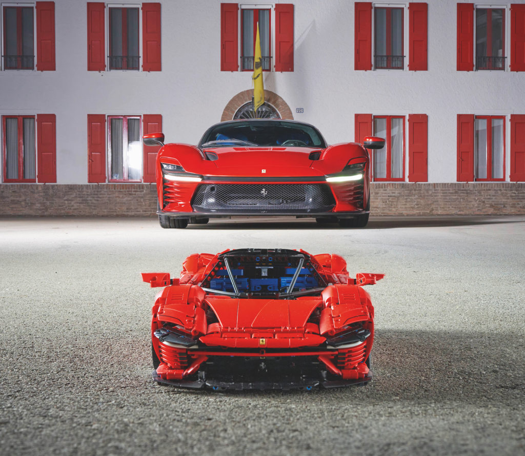LEGO Technic 42143 Ferrari Daytona SP3 16 1024x890