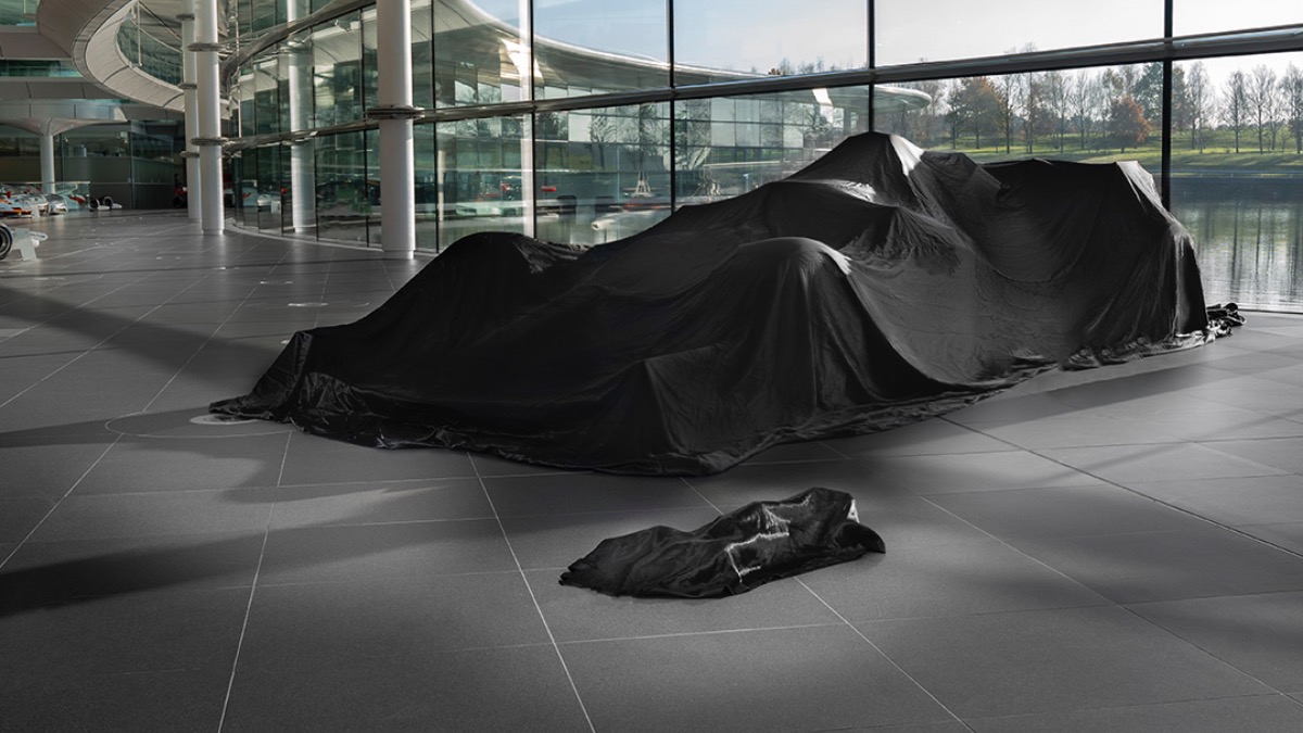 LEGO teases rumoured Technic McLaren F1 car