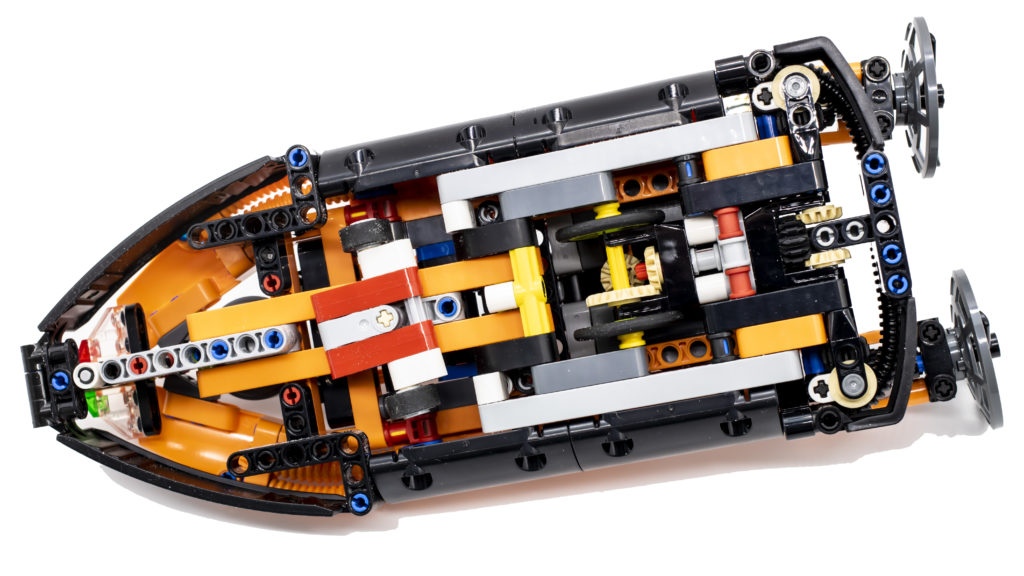 LEGO Technic 42120 Rescue Hovercraft 14
