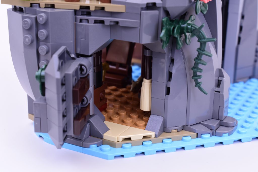 LEGO BrickLink Designer Program 910038 Ominous Isle review 34 1024x683