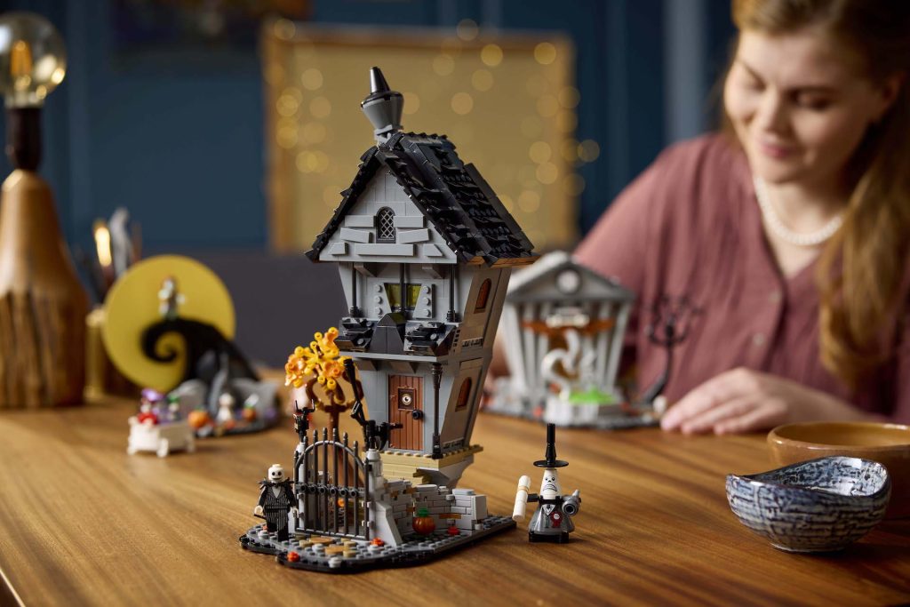 LEGO Ideas 21351 The Nightmare Before Christmas 24 1024x683