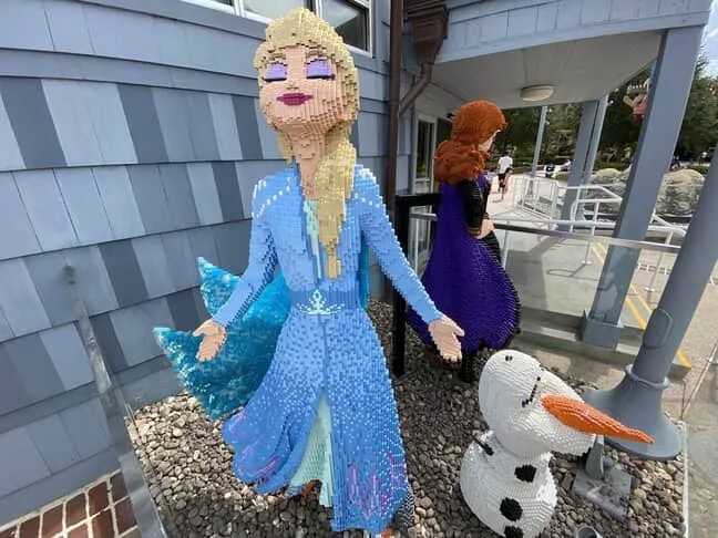 LEGO Store Disney Springs frozen