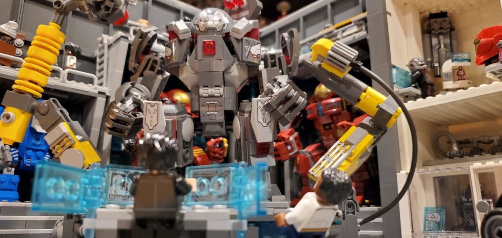 LEGO Marvel Iron man display build moc 3 1024x485